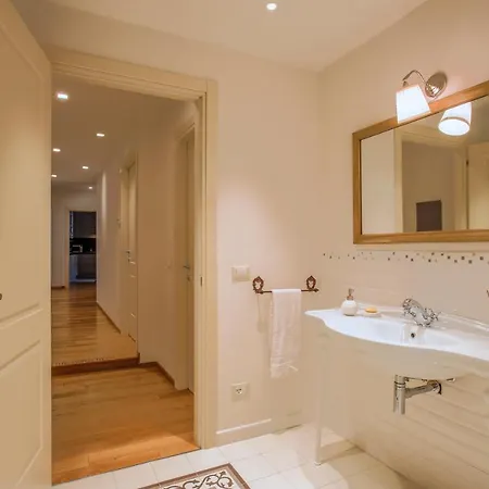 Casa Miro לוקה